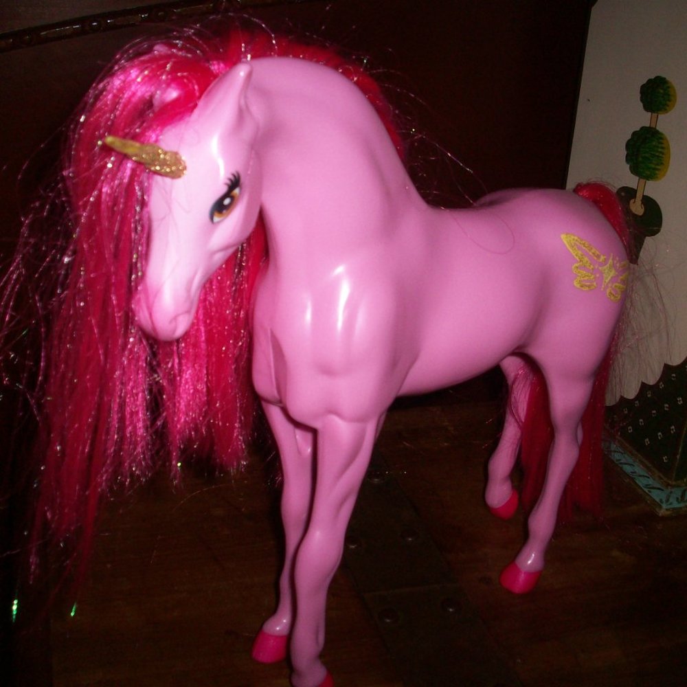 MGA Entertainment Dream Ella Unicorn Doll Cherry Brush PINK Fashion Dolls Horse